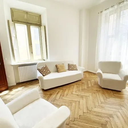 Apartment Dhouse Antichita All'avanguardia